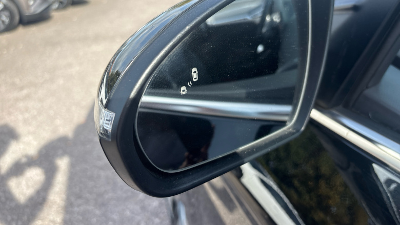 Hyundai IONIQ 1.6 GDi Hybrid Premium SE 5dr DCT Hybrid Hatchback